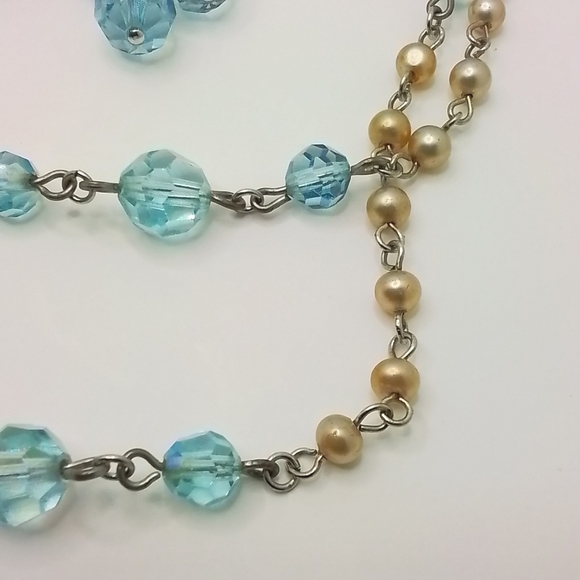 BLUE GRAPE STYLE EARRING & NECKLACE SET - Picture 5 of 10